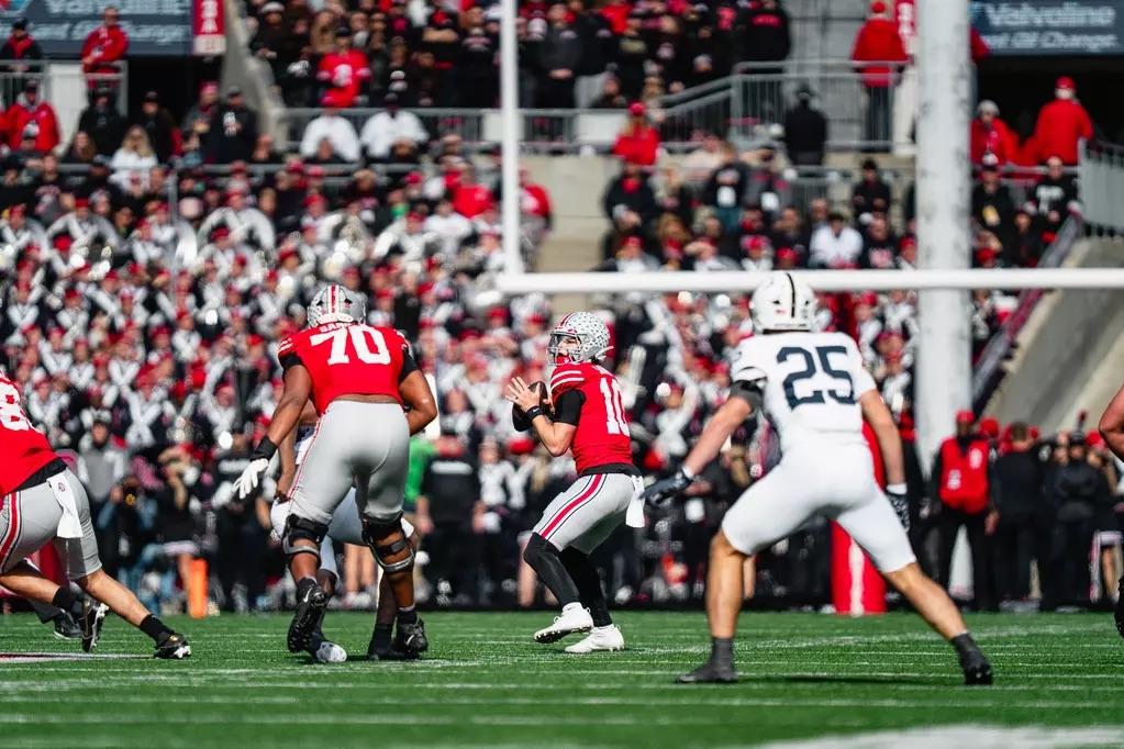 Buckeyes Down Penn State with 3rd Quarter Domination